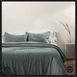 Full/ Queen heavyweight linen blend Comforter & Sham sage green. By Casaluna